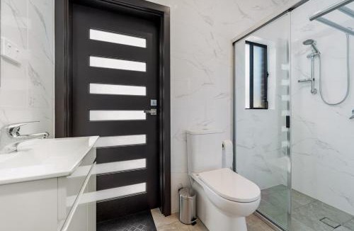 Koonawarra Apartment | Cosy & Modern 2BDR Granny Flat