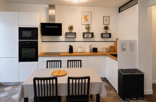 Sourdeval Apartment | Cosy Normandy - Bloom