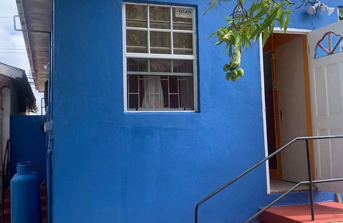Below Rock House | Cosy private 3Bdr fully gated home, 10 min from Miami Beach
