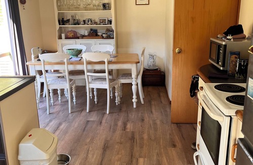 Rangihaeata Cottage | Cosy private cottage 3 mins walk to beach sleeps 5 Rangihaeata Golden Bay