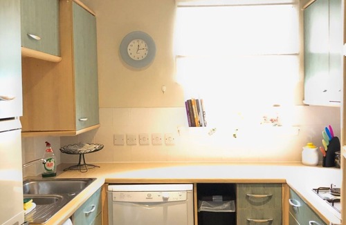 Old Town Apartment | Cosy, right next to the Royal Mile and Arthur´s Seat & free secure parking