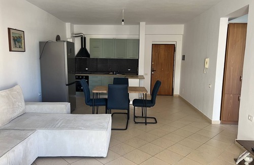 Vlore Apartment | Cosy seafront flat!