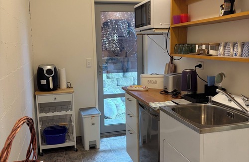 Blenheim Apartment | Cosy self-contained apartment in Marlborough, close to award winning vineyards.