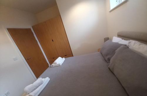 Beeston Apartment | Cosy Spacious 2 bedroom Apartment Free Parking