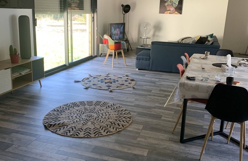 Saint-Mard Villa | Cosy, spacious 200 m2 villa on one level, in a quiet location