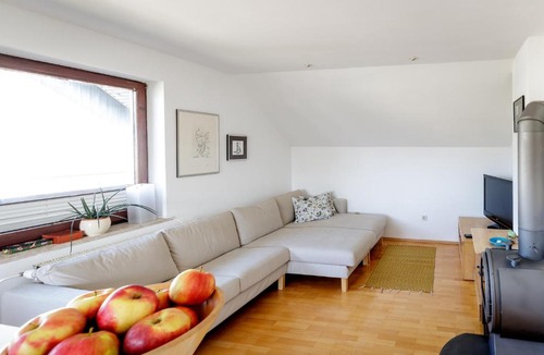 Zirovnica Apartment | Cosy & Spacious Apt. Benč