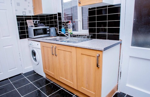 Kettering House | cosy ,spacious ,clean 3 bed house,10miuntes walk from town centre