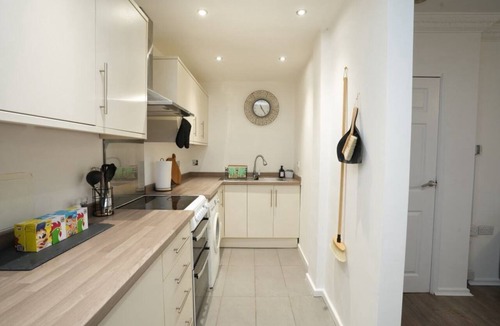 East Dunstable Apartment | Cosy Spacious one bedroom Apartment *Long stays welcome*