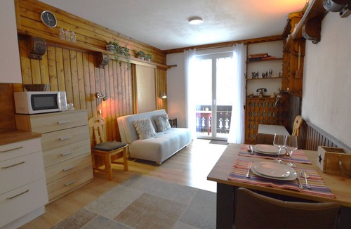Hinterthal Apartment | Cosy studio with a balcony