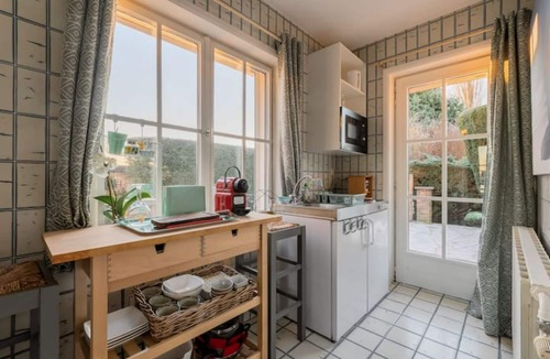 Trazegnies Apartment | Cosy studio 10 minutes from Charleroi airport