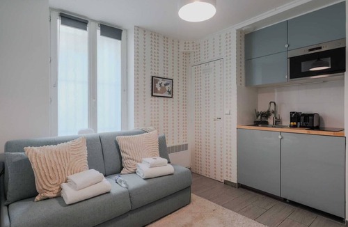 17th Arrondissement Apartment | Cosy Studio - 2P - Musée de la Vie Romantique