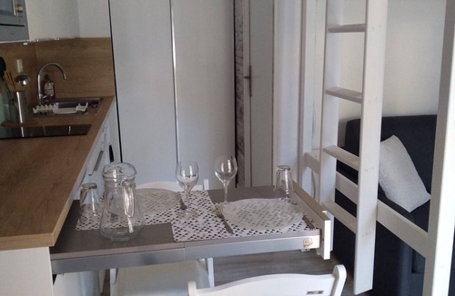 Le Dramont Apartment | ❤️ Cosy studio 5 mins walk from the sea