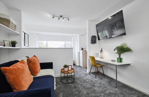 Leeds Apartment | Cosy Studio Apt in Leeds