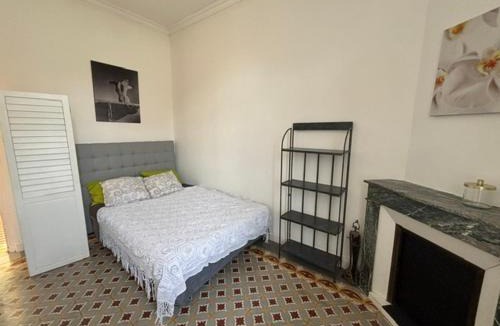 Saint-Mathieu Apartment | Cosy studio au centre et au calm