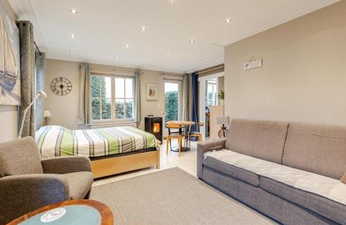 Trazegnies Apartment | Cosy Studio close to Bruxelles South Charleroi Airport