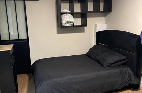 Noisy-le-Sec Apartment | Cosy studio, fully renovated
