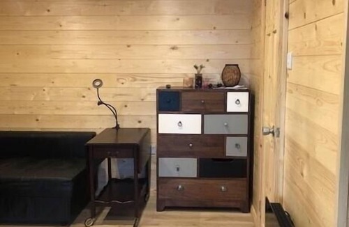 Pinner South Apartment | COSY STUDIO IN A QUIET LOCATION. NEAR A TUBE STATION.
