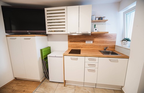 Preddvor Apartment | Cosy studio in Gorenjska