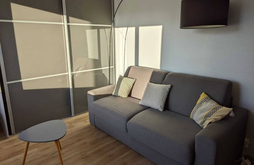 Clichy Apartment | Cosy studio just a stone's throw from Paris
