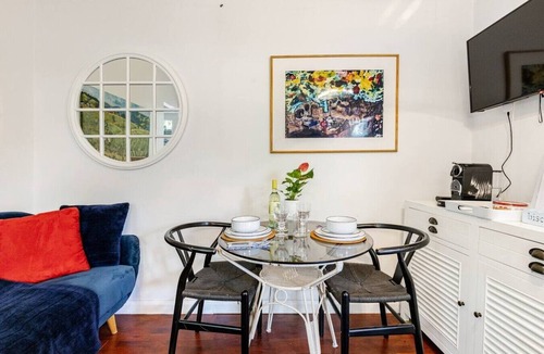 Brighton Apartment | Cosy Studio/Tiny House Brighton vic Free Netflix