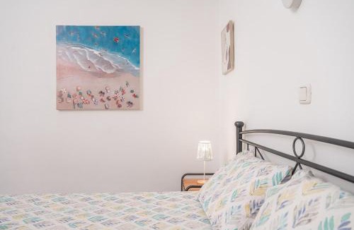 Ireon Apartment | Cosy Summer Studio by the Sea on Semi Basement Level