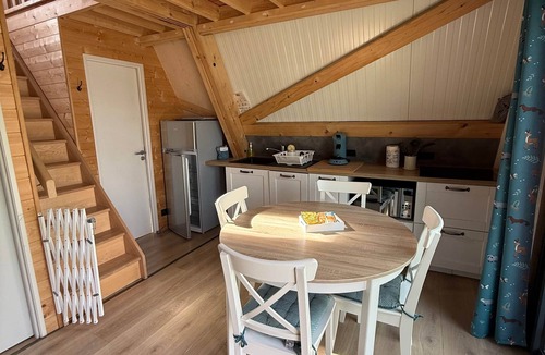 Loray House | Cosy tepee with spa/pool