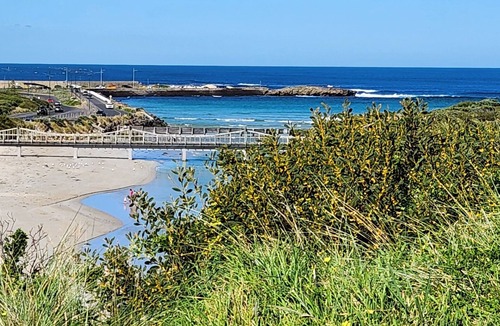 Warrnambool House | Cosy unit under the vine with separate bedroom and toilet. nnn