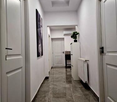 Vaslui Apartment | Cosy Vibe 2