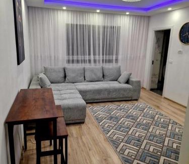 Vaslui Apartment | Cosy Vibe