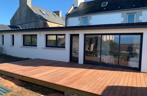 Porspoder House | Cosy waterfront house sleeps 4, beach at end of garden