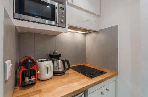 5th Arrondissement Apartment | CosyCocoon