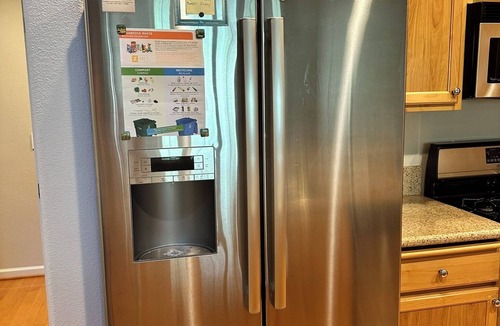 Rohnert Park Condo | Cotati Station condo with Garage and A/C
