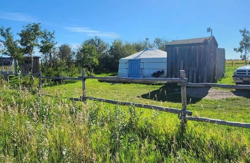 Division No. 7 House | COTC - The Coulee Yurt - Suite