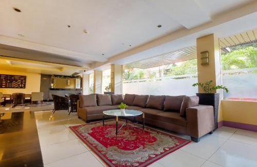 Las Pinas Hotel | Cote D' Azure