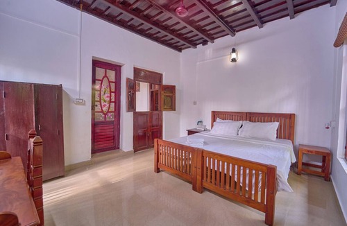 Mankombu Hotel | Cotelac Heritage Lake Resort Alleppey