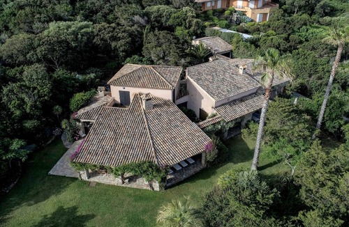 Coti-Chiavari House | Coti Chiavari: house full of character, 100m away from the sea, gulf of Ajaccio