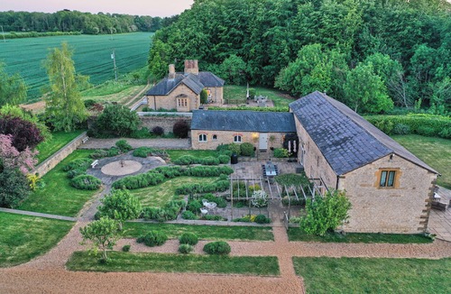 Whichford House | Cotswold Country Estate - stunning gardens and countryside views.