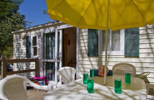 Petit-Palais-et-Cornemps House | Cottage with terrace for 6 people, 2 bedrooms