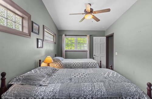 Mountain Home Cabin | Cottage 2 at Rim Shoals