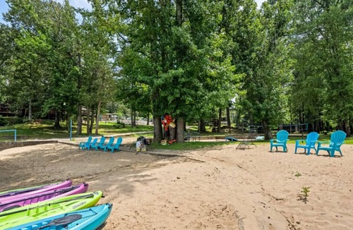 Almo Cabin | Cottage 6 - Lakefront Cottage on Kentucky Lake - Sleeps 8 - Pet Friendly!