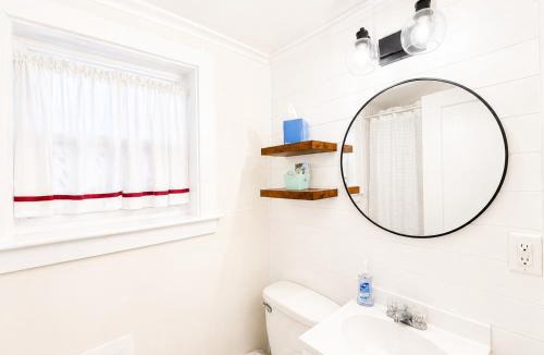 Wolfeboro Apartment | Cottage 8-9 - Stand Alone 2 Bedroom 2 Bath Private Courtyard Pet Friendly with Fee