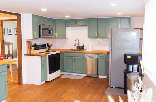 Craig Creek Cottage | Cottage, Axe Throwing, Fire Pit, Creek, Close to AT and TC, close to VT.