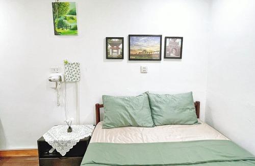 Hoan Kiem Hostel | Cottage Bedroom in Liight homestay Hanoi with Netflix, Kitchen, Washer & Dryer