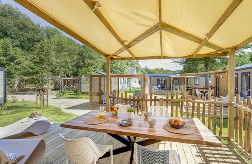 Tellin RV Rental | Cottage Cocoon 6p 3Bdrms AirConPremium