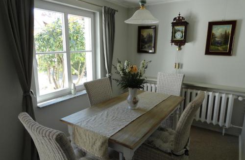 Caputh Apartment | Cottage Ferienwohnung mit Seeblick