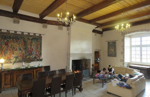 Saint-Bonnet-le-Chastel Other | COTTAGE 6 pers. in a Castle, Auvergne Rhône Alpes, Nature, Mountain Biking, Hiking