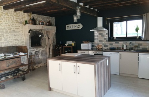 Saint-Fulgent-des-Ormes House | Cottage on the farm in the Perche