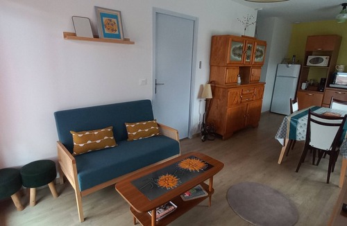 Saint-Thomas-en-Royans House | Cottage 'Chez Suzanne' with Mountain View, Shared Terrace and Shared Garden