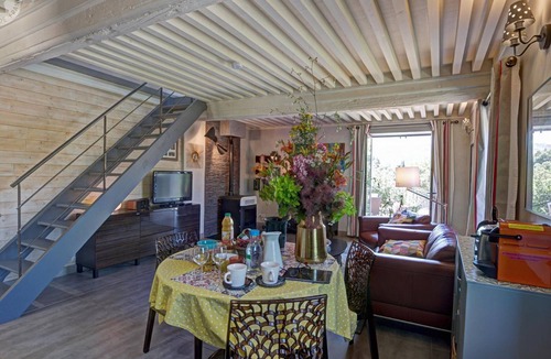 Chagnon Cottage | Cottage in a medieval village, charm and modern comfort