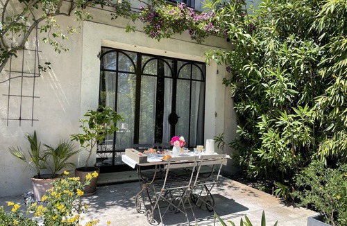 Velleron House | Cottage in an authentic Provencal Mas near ISLE SUR LA SORGUE